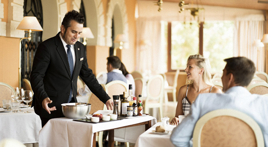 Las madres se merecen un regalo palaciego: ¡el Hotel Alhambra Palace!